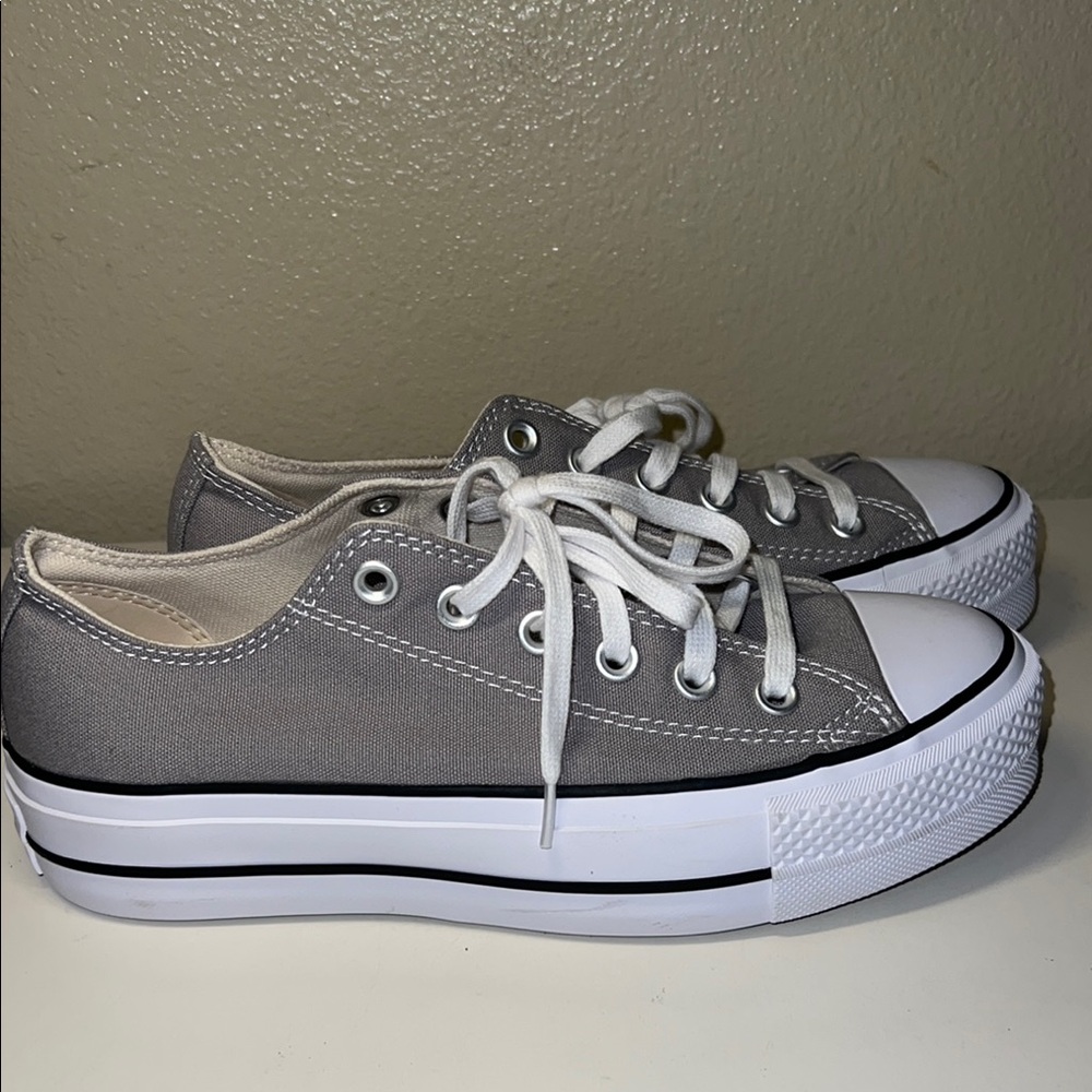 Converse Women's Chuck Taylor Platform
